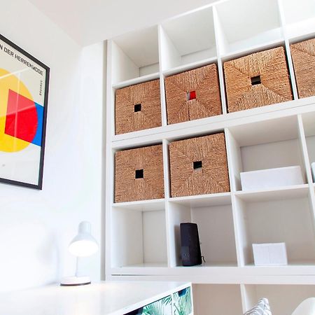Pass The Keys 49 Byron Square Modern And Spacious 3 Bed Home With Free Parking CBG Екстериор снимка