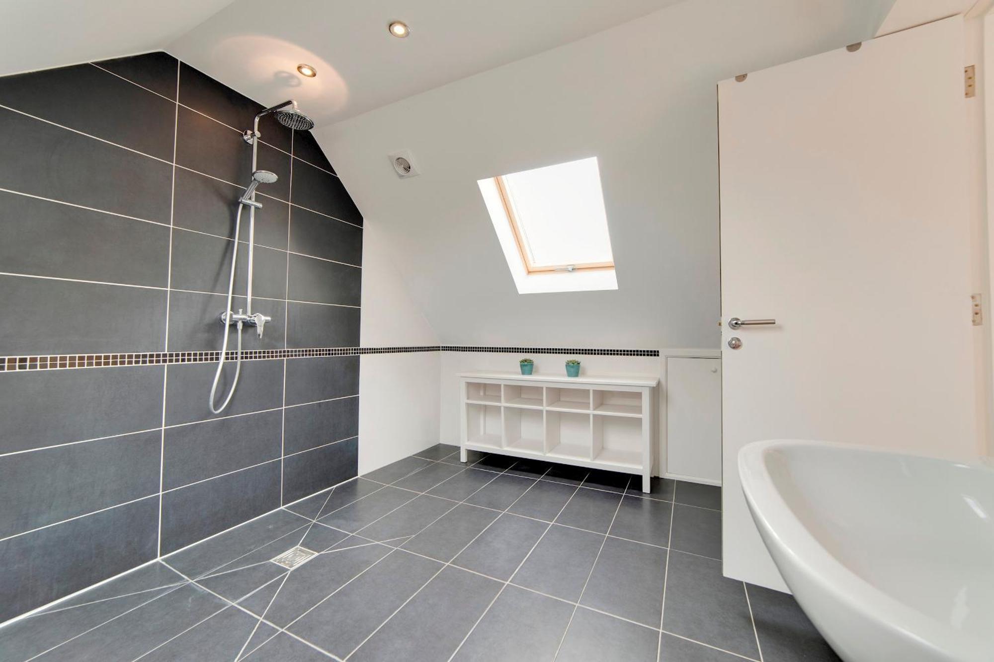 Pass The Keys 49 Byron Square Modern And Spacious 3 Bed Home With Free Parking CBG Екстериор снимка