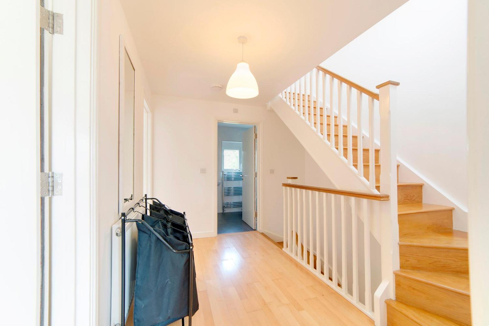 Pass The Keys 49 Byron Square Modern And Spacious 3 Bed Home With Free Parking CBG Екстериор снимка