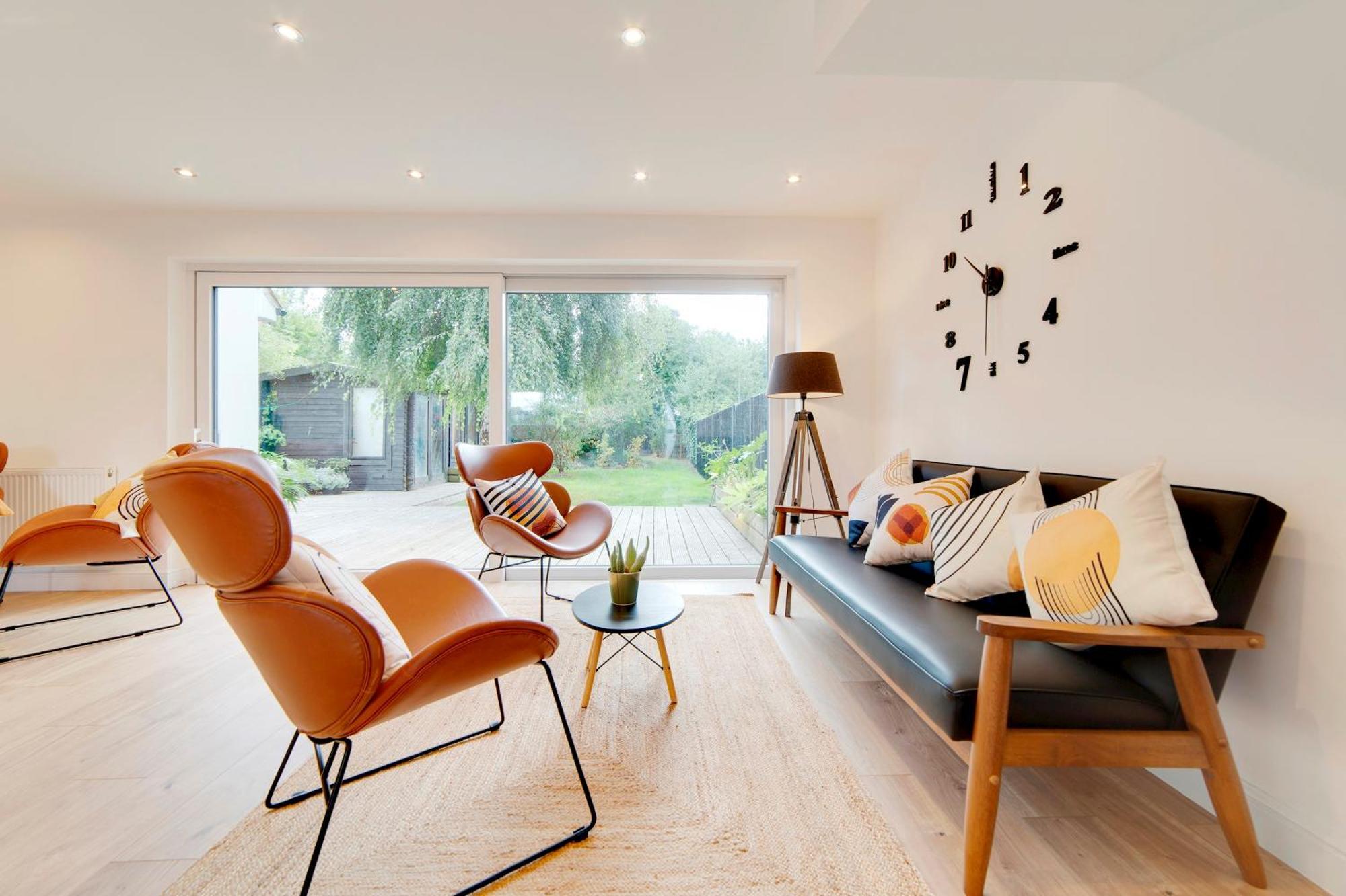 Pass The Keys 49 Byron Square Modern And Spacious 3 Bed Home With Free Parking CBG Екстериор снимка